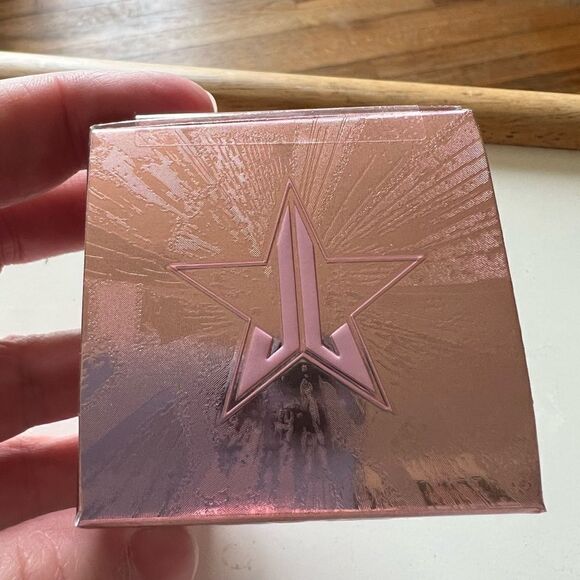 Jeffree Star Eye Gloss Frozen Fire - Picture 3 of 10